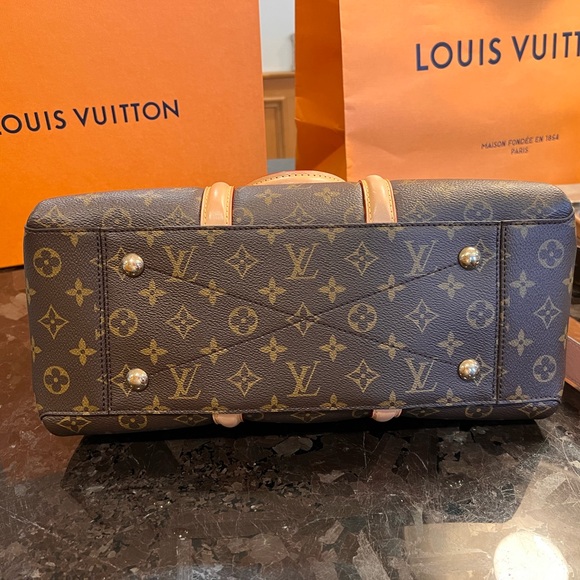 Authentic Louis Vuitton Soufflot MM. - Picture 6 of 9